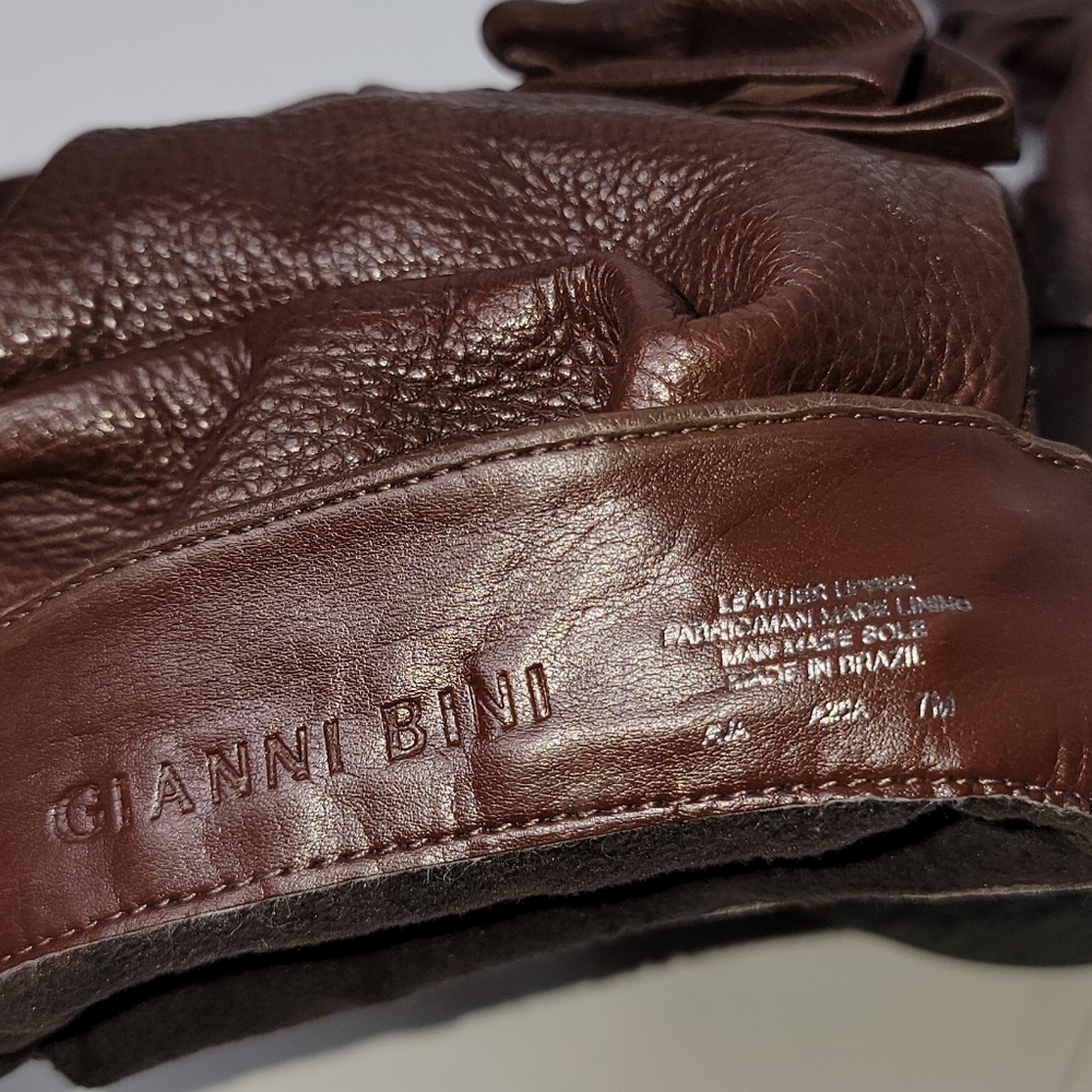 Women NWOT Gianni Bini leather boots - Picture 12 of 13